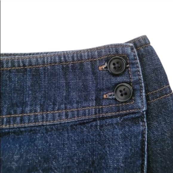 Ann Taylor Denim Skort, Size 6P | Front Panel Skort - Picture 3 of 9